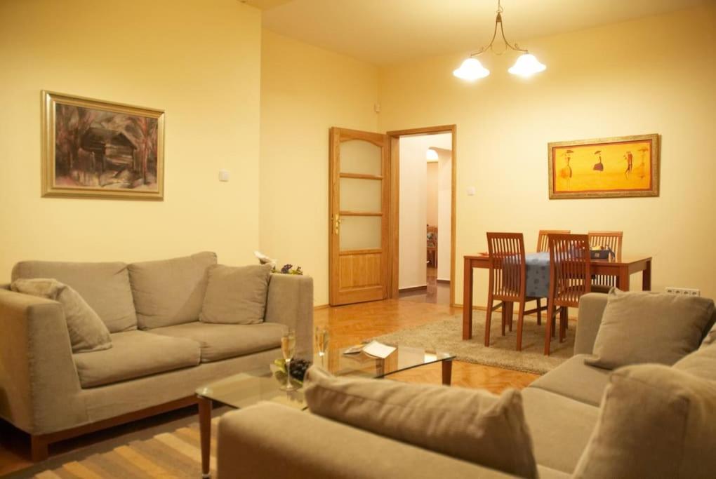 Alegra Apartment In Sofia Downtown Ngoại thất bức ảnh