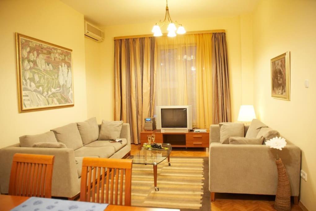 Alegra Apartment In Sofia Downtown Ngoại thất bức ảnh